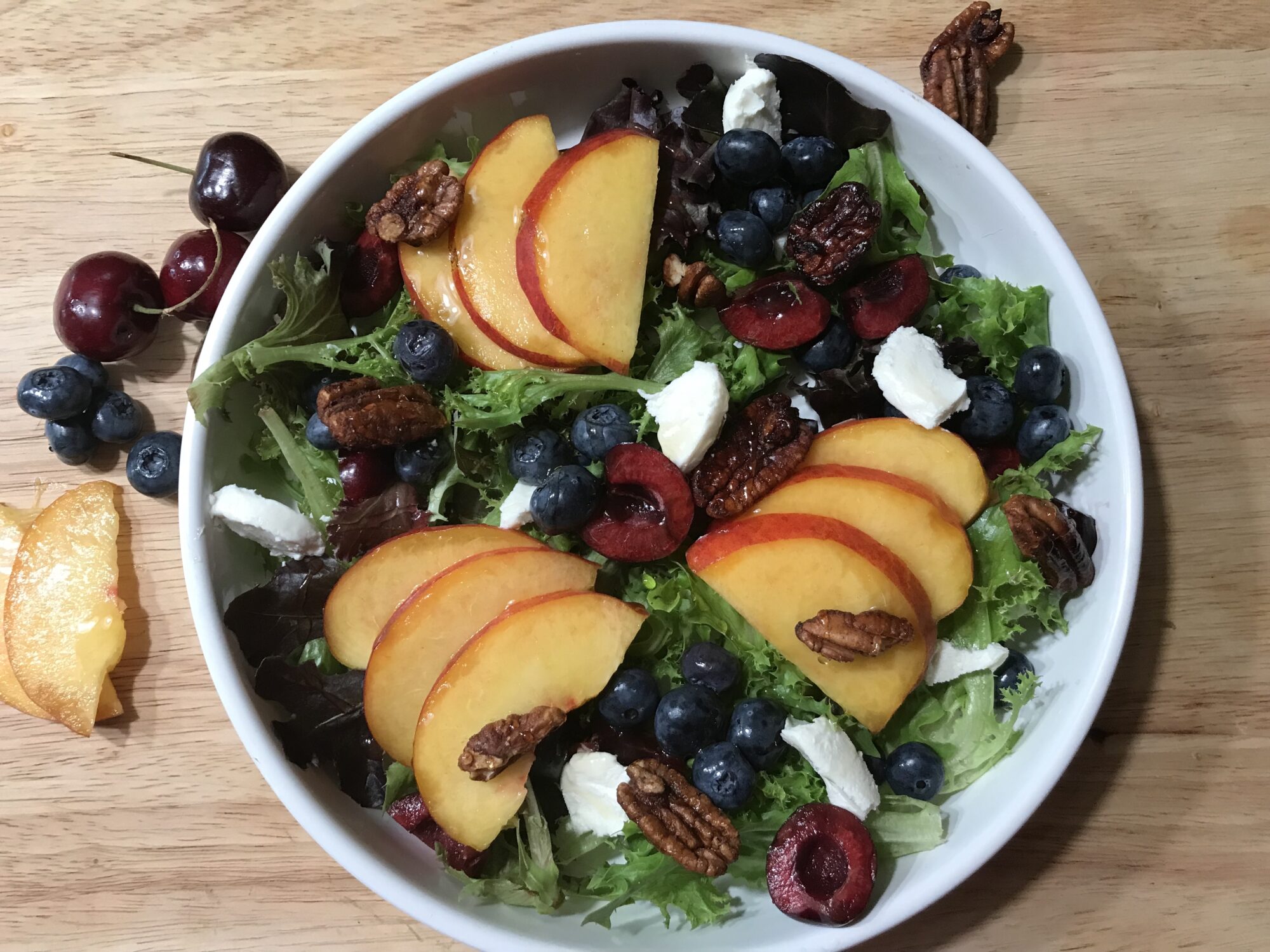 celebrate summer with this peach and blueberry salad